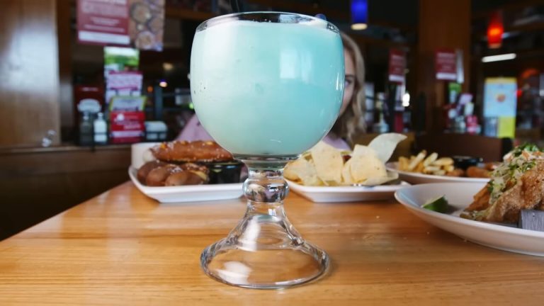 Applebee’s Happy Hour Menu,Times & Specials 2025